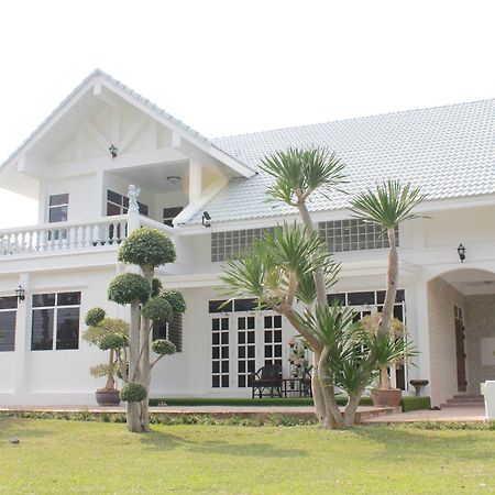 Home@Hostel Kanchanaburi Bagian luar foto