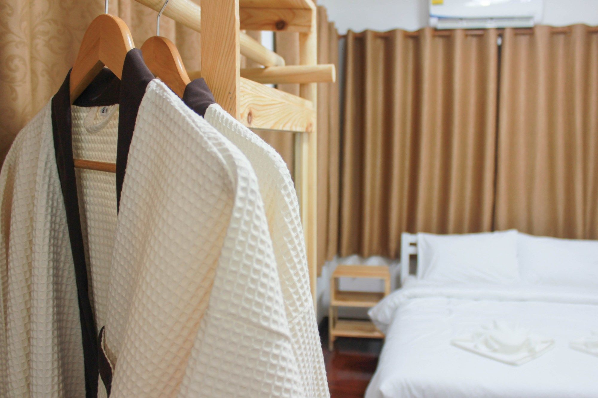Home@Hostel Kanchanaburi Bagian luar foto